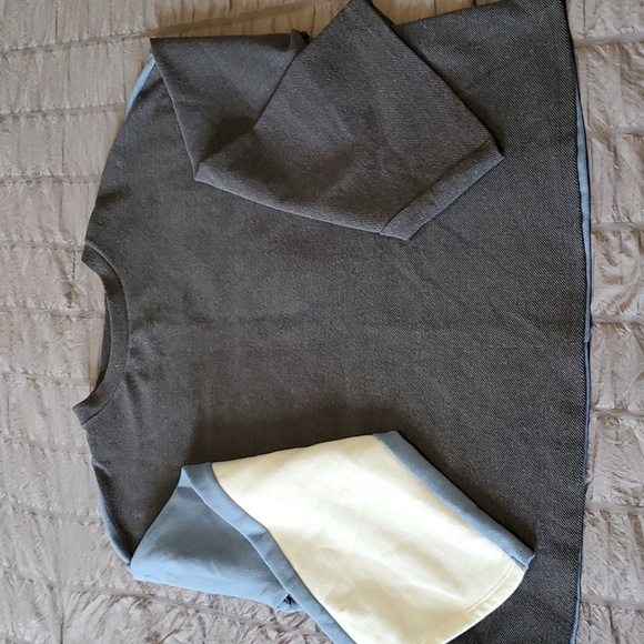 Zara women’s cotton/poly blend top w/bell sleeves grey, blue & white size S NWTS - Picture 7 of 9